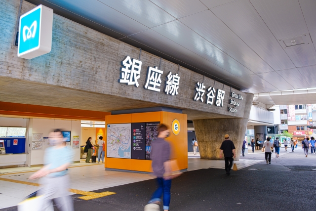 渋谷駅の銀座線の地上入口